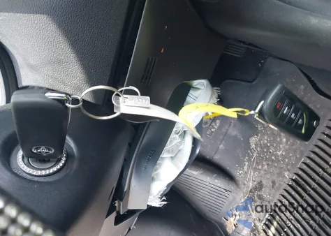 2022 Toyota Corolla Le z USA, uszkodzony, nr VIN 5YFEPMAE5NP384664